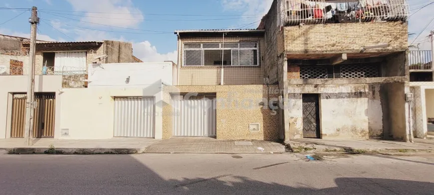 Foto 1 de Casa com 3 Quartos à venda, 110m² em Álvaro Weyne, Fortaleza