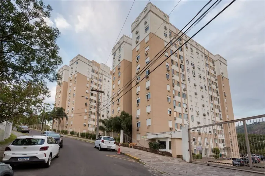 Foto 1 de Apartamento com 3 Quartos à venda, 68m² em Jardim Carvalho, Porto Alegre