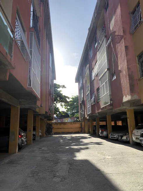 Foto 1 de Apartamento com 3 Quartos para alugar, 85m² em Carlito Pamplona, Fortaleza