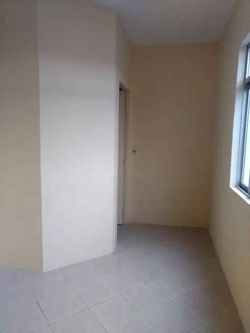 Foto 1 de Sala Comercial para alugar, 33m² em Passo da Areia, Porto Alegre