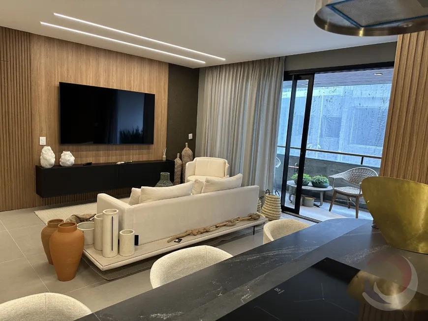 Foto 1 de Apartamento com 3 Quartos à venda, 149m² em Jurerê Internacional, Florianópolis