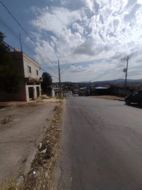 Foto 1 de Lote/Terreno à venda, 360m² em Cruzeiro do Sul, Betim