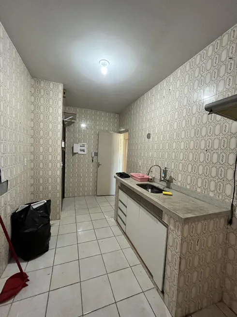 Foto 1 de Apartamento com 2 Quartos à venda, 72m² em Bancários, Rio de Janeiro