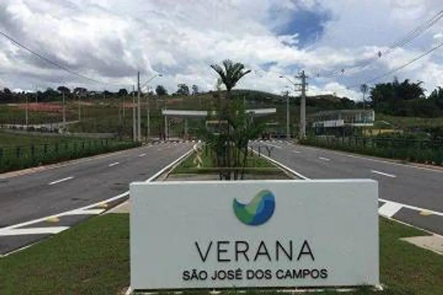 Foto 1 de Lote/Terreno à venda, 388m² em Putim, São José dos Campos