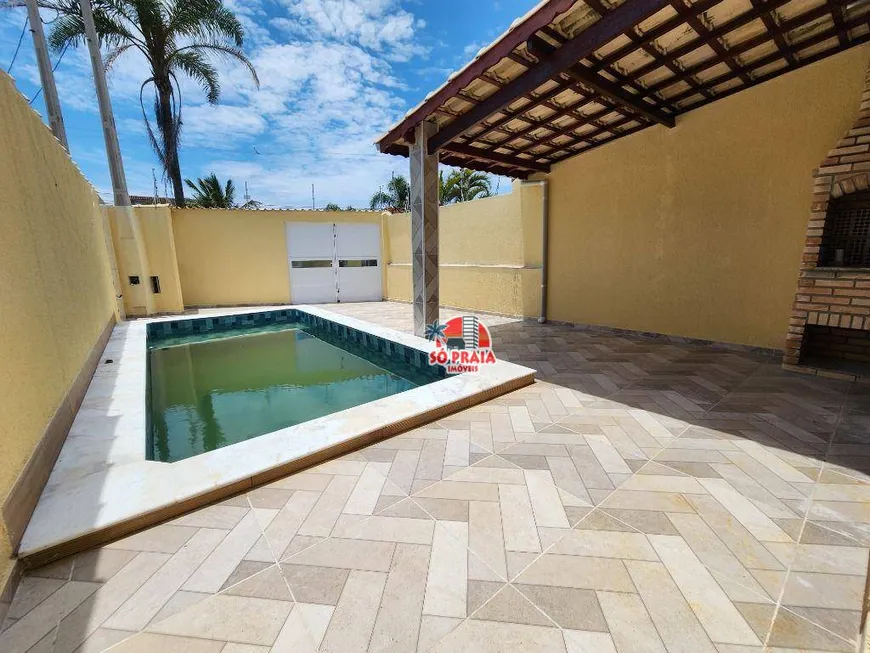 Foto 1 de Casa com 2 Quartos à venda, 66m² em Balneario Marazul, Itanhaém