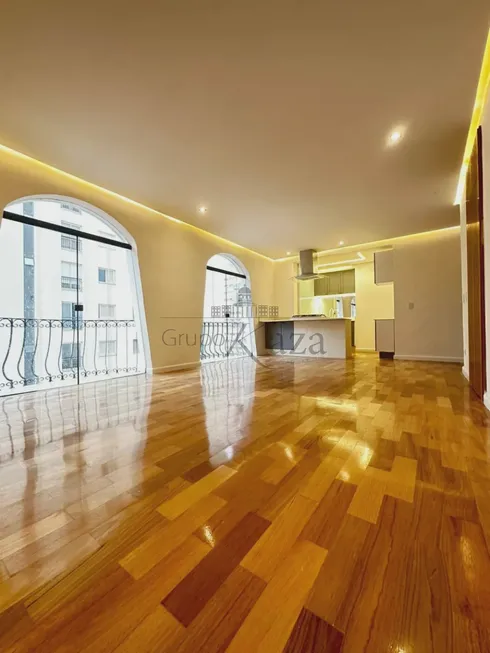 Foto 1 de Apartamento com 2 Quartos à venda, 92m² em Jardim Paulista, São Paulo