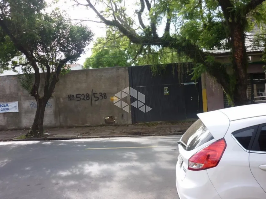 Foto 1 de Lote/Terreno à venda, 1107m² em Navegantes, Porto Alegre