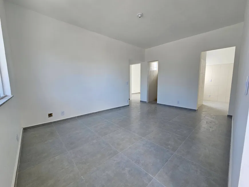 Foto 1 de Apartamento com 2 Quartos à venda, 60m² em Santo Elias, Mesquita
