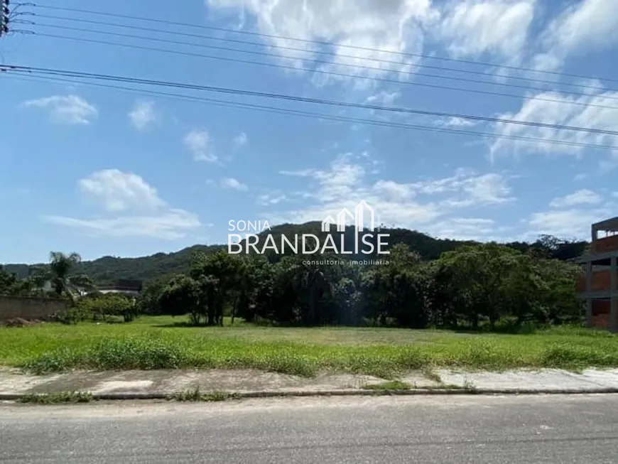 Foto 1 de Lote/Terreno à venda, 900m² em Cachoeira do Bom Jesus, Florianópolis