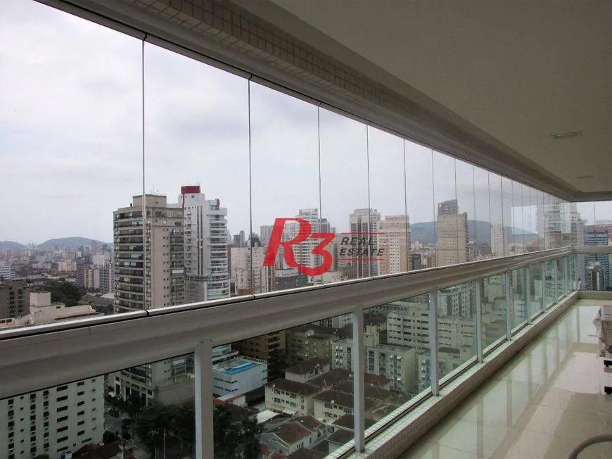Foto 1 de Apartamento com 3 Quartos para alugar, 178m² em Gonzaga, Santos