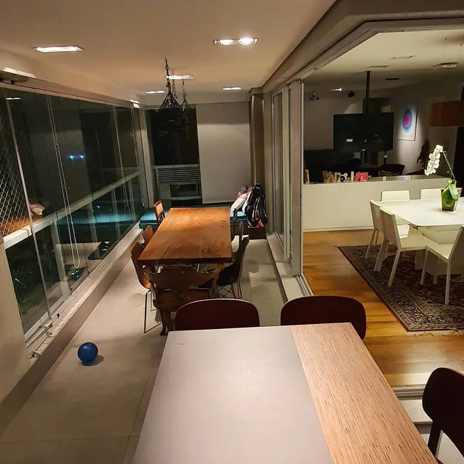 Foto 1 de Apartamento com 4 Quartos à venda, 164m² em Campo Belo, São Paulo