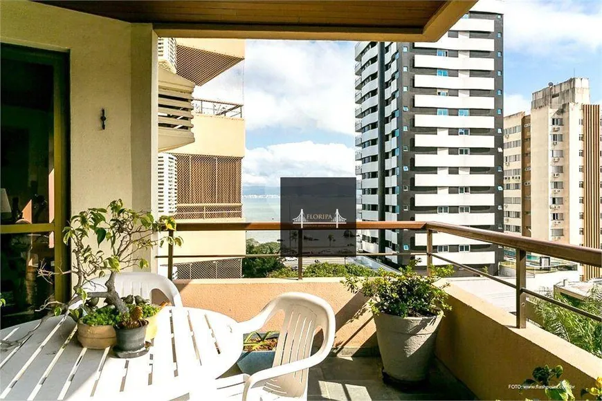 Foto 1 de Apartamento com 4 Quartos à venda, 265m² em Agronômica, Florianópolis