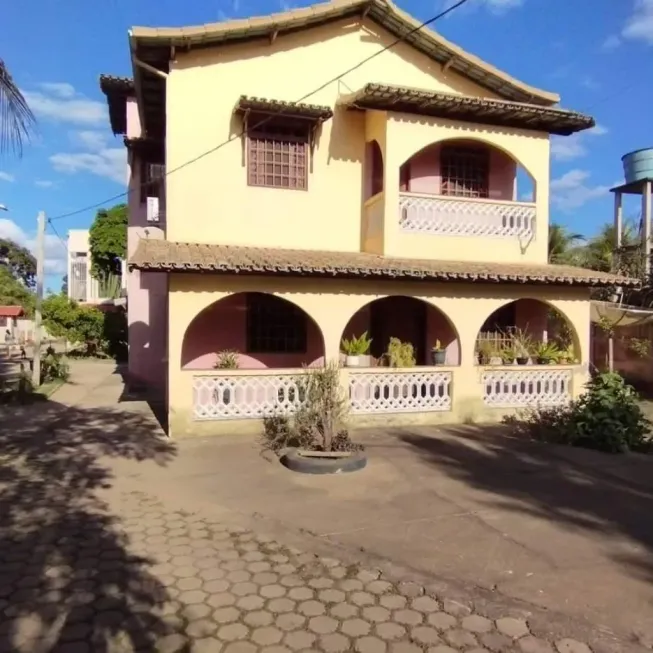 Foto 1 de Fazenda/Sítio com 5 Quartos à venda, 200m² em Centro, Governador Valadares