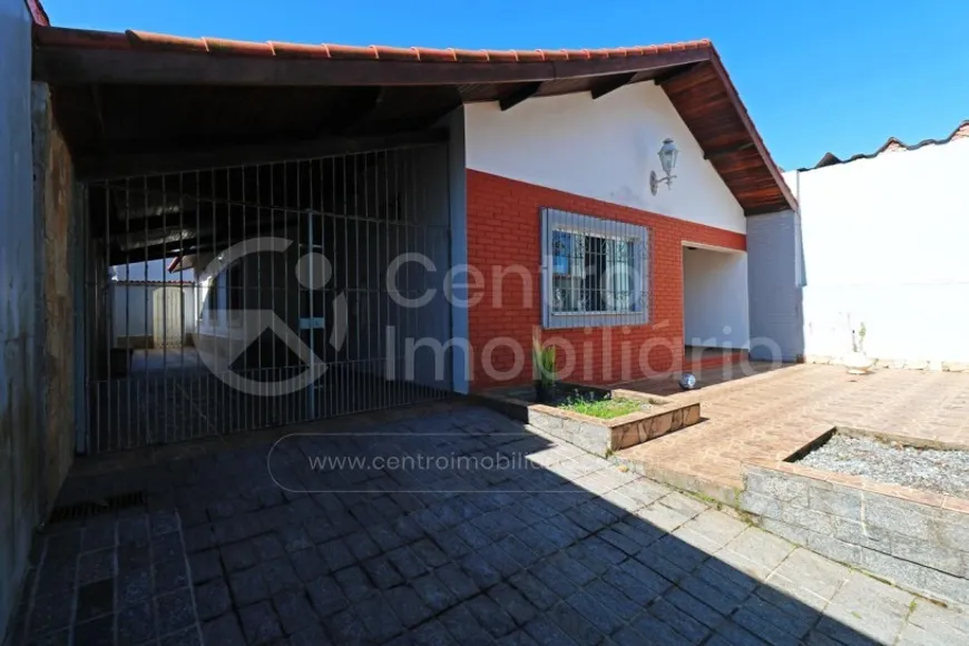 Foto 1 de Casa com 3 Quartos à venda, 139m² em Parque Balneario Oasis , Peruíbe