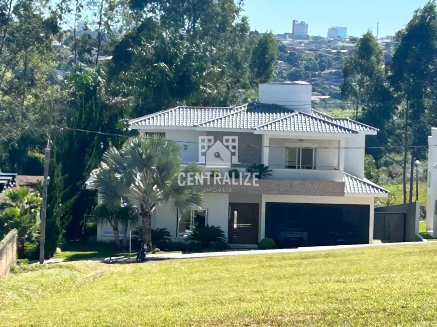 Foto 1 de Sobrado com 4 Quartos à venda, 550m² em Estrela, Ponta Grossa