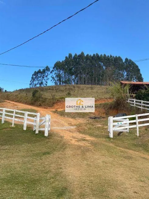 Foto 1 de Fazenda/Sítio com 5 Quartos à venda, 400m² em Campos Novos, Cunha