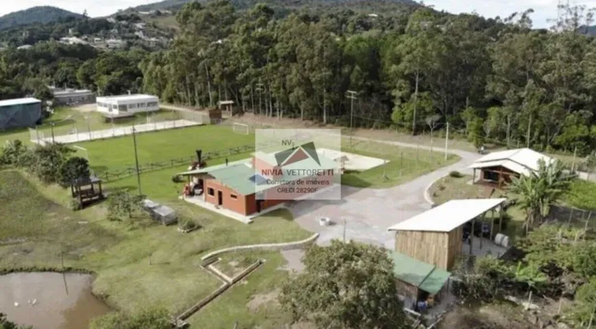 Foto 1 de Fazenda/Sítio com 5 Quartos à venda, 12625m² em Vargem Pequena, Florianópolis