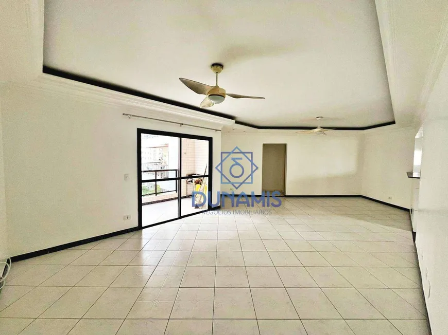 Foto 1 de Apartamento com 3 Quartos à venda, 147m² em Praia das Pitangueiras, Guarujá