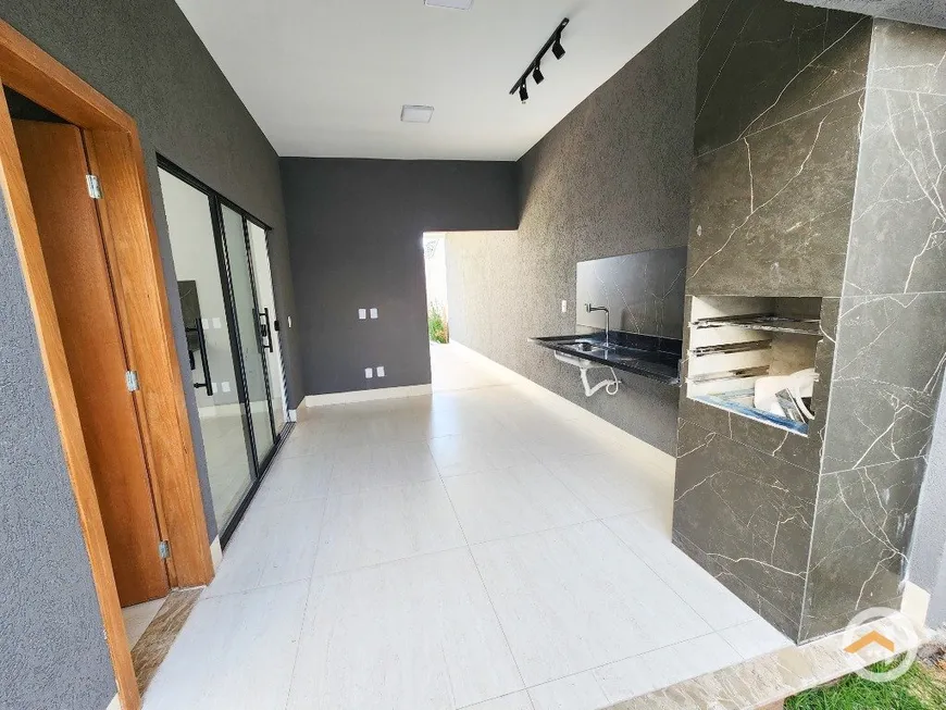 Foto 1 de Casa com 3 Quartos à venda, 145m² em Residencial Canada, Goiânia