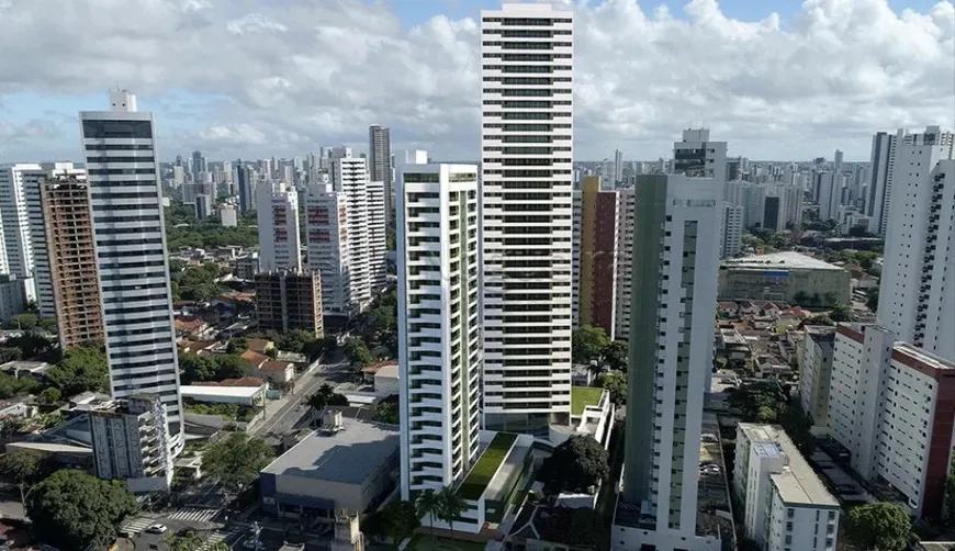 Foto 1 de Apartamento com 4 Quartos à venda, 123m² em Madalena, Recife