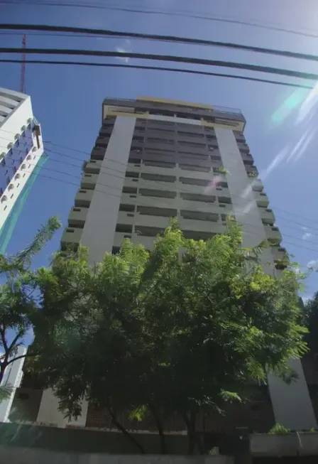 Foto 1 de Apartamento com 3 Quartos para alugar, 135m² em Madalena, Recife