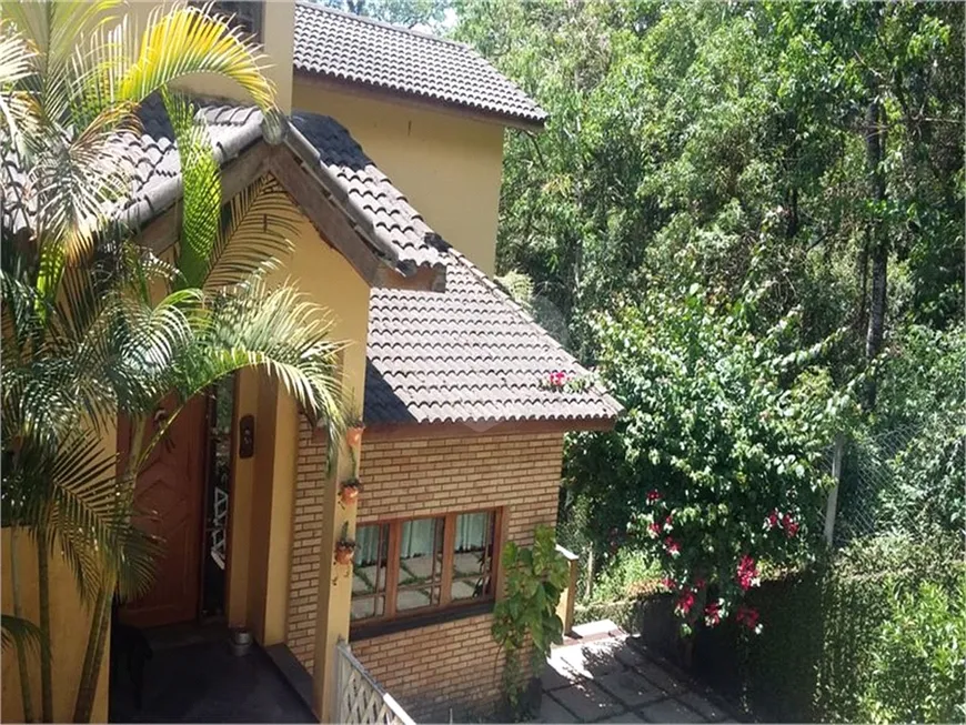 Foto 1 de Casa de Condomínio com 5 Quartos à venda, 400m² em Serra da Cantareira, Mairiporã