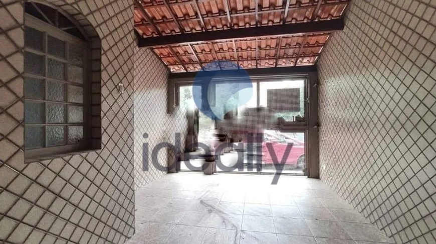 Foto 1 de Casa com 4 Quartos para alugar, 340m² em Glória, Belo Horizonte