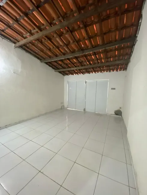Foto 1 de Casa com 2 Quartos à venda, 80m² em Ancuri, Itaitinga