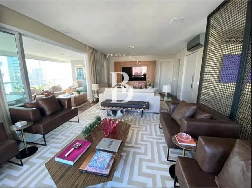 Foto 1 de Apartamento com 3 Quartos à venda, 225m² em Cidade Monções, São Paulo