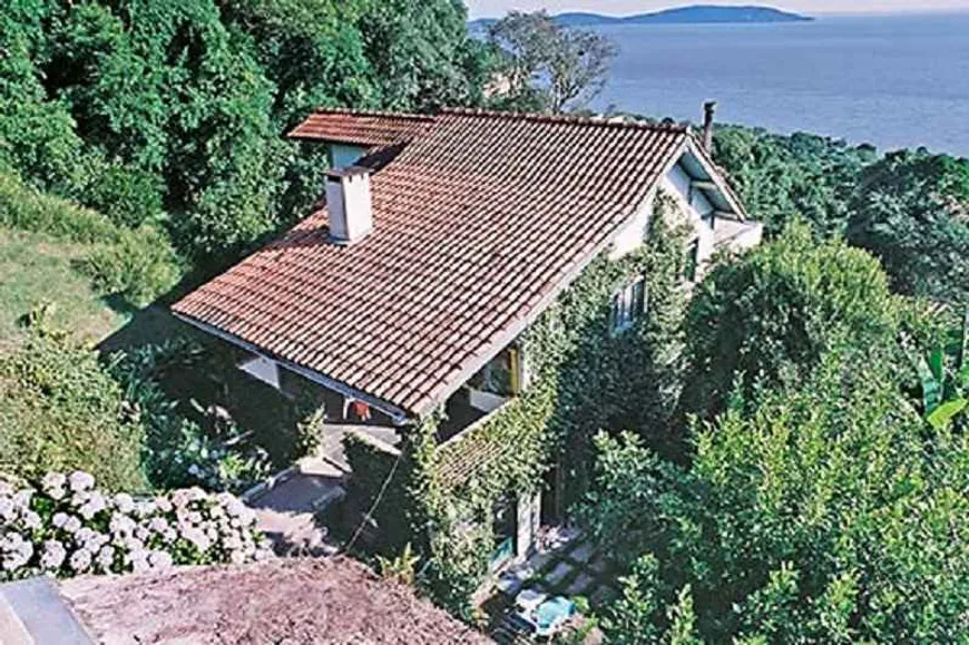 Foto 1 de Casa com 3 Quartos à venda, 190m² em Tristeza, Porto Alegre