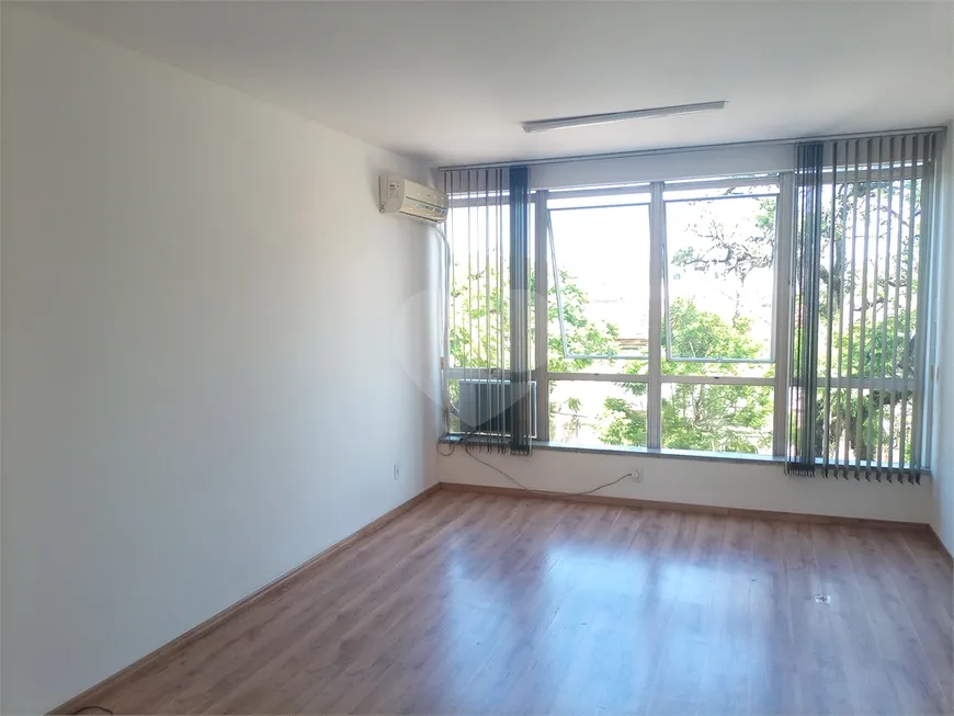 Foto 1 de Sala Comercial à venda, 43m² em Floresta, Porto Alegre