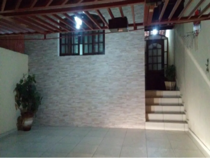 Foto 1 de Casa com 2 Quartos à venda, 140m² em Jardim América, Guarulhos