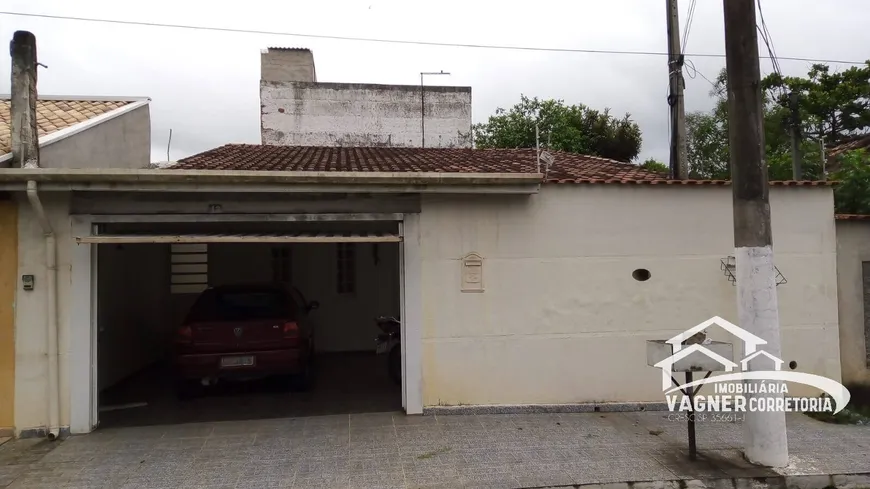 Foto 1 de Casa com 3 Quartos à venda, 180m² em Parque Residencial Andre Broca Filho, Guaratinguetá