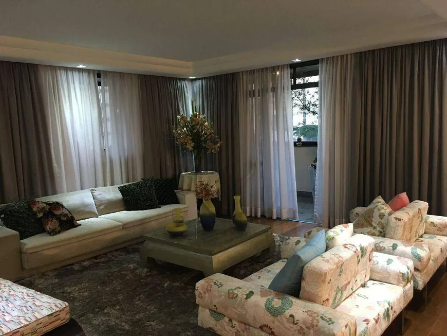 Foto 1 de Apartamento com 4 Quartos à venda, 330m² em Jardim, Santo André