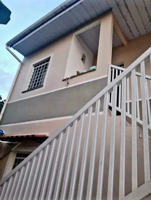 Foto 1 de Casa com 4 Quartos à venda, 250m² em Flores, Manaus