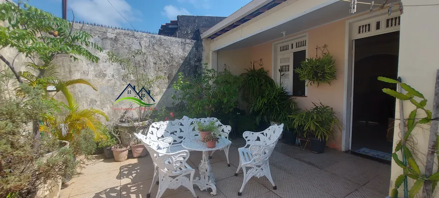 Foto 1 de Casa com 3 Quartos à venda, 171m² em Farolândia, Aracaju