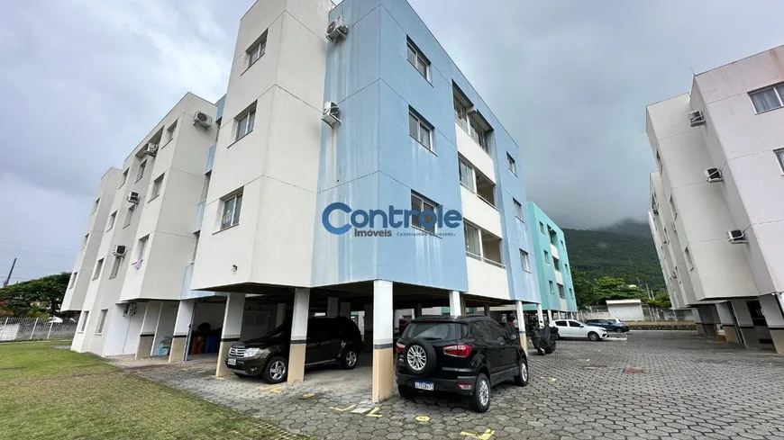 Foto 1 de Apartamento com 2 Quartos à venda, 53m² em Praia de Fora, Palhoça