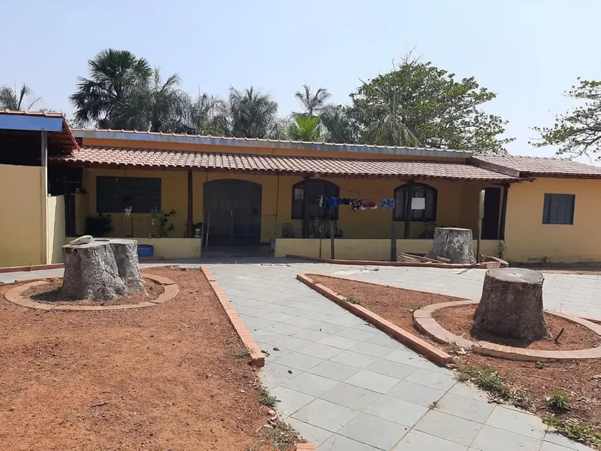 Foto 1 de Fazenda/Sítio com 5 Quartos à venda, 2000m² em , Alvorada