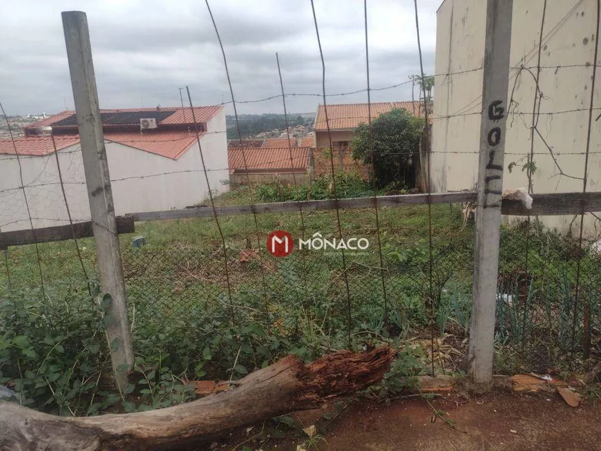 Foto 1 de Lote/Terreno à venda, 250m² em Conjunto Parigot de Souza 3, Londrina