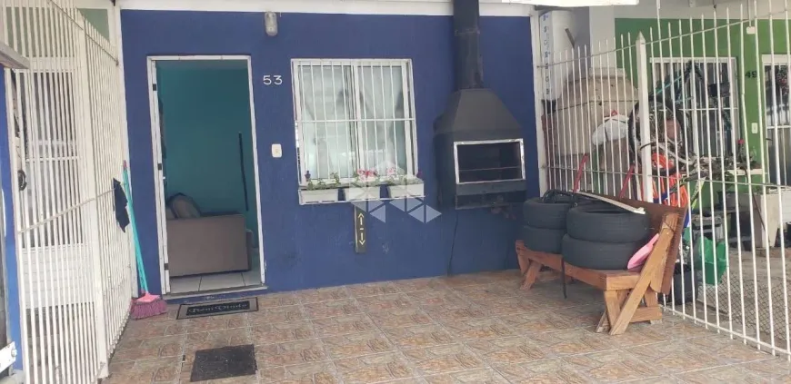 Foto 1 de Sobrado com 2 Quartos à venda, 57m² em Desvio Rizzo, Caxias do Sul