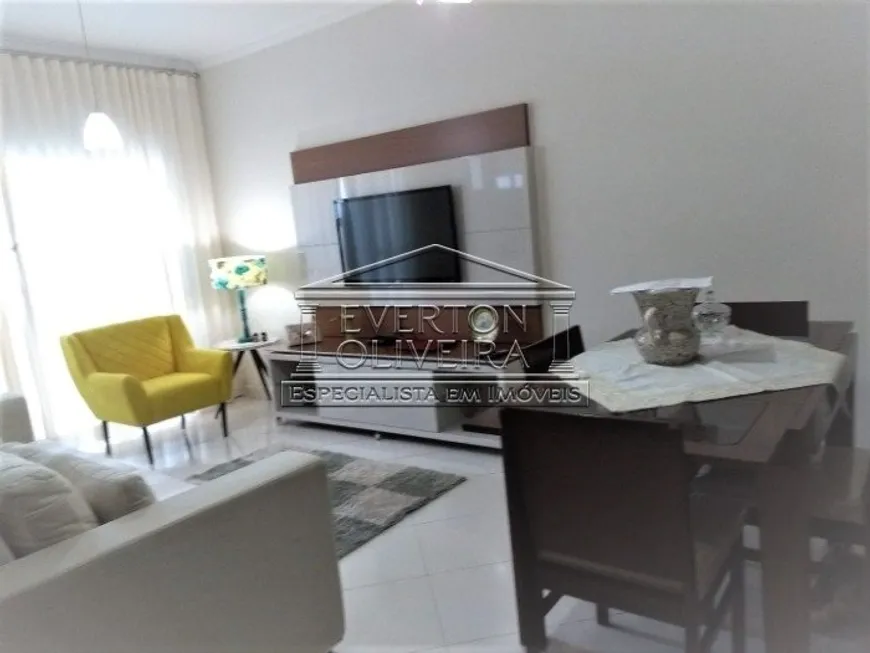 Foto 1 de Sobrado com 3 Quartos à venda, 120m² em Jardim Santa Maria, Jacareí