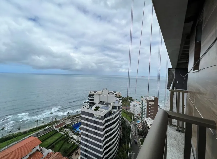 Foto 1 de Apartamento com 4 Quartos à venda, 210m² em Barra, Salvador