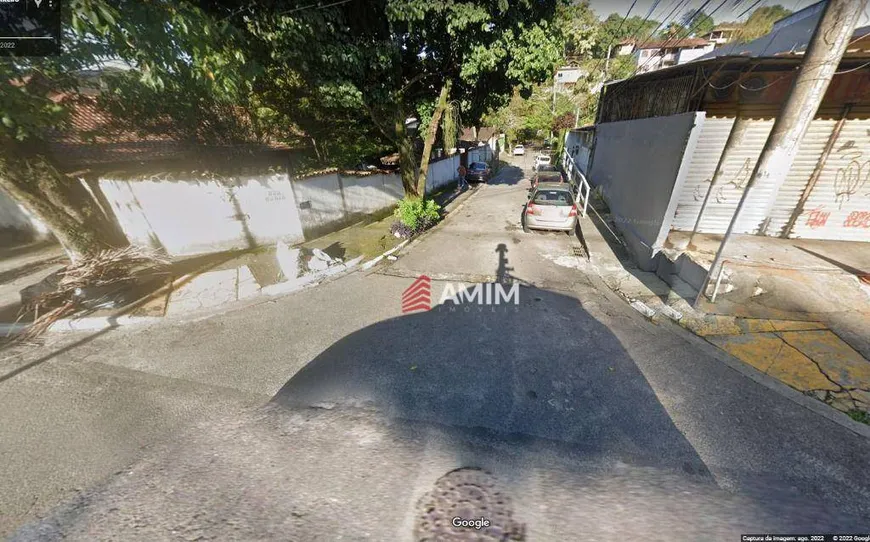 Foto 1 de Lote/Terreno à venda, 450m² em Badu, Niterói
