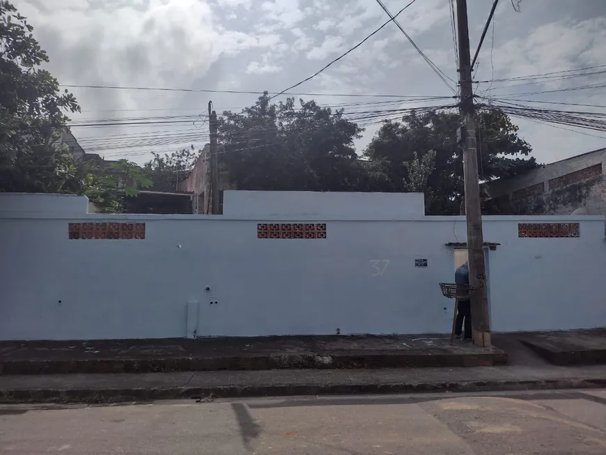 Foto 1 de Casa com 3 Quartos à venda, 4600m² em Sepetiba, Rio de Janeiro