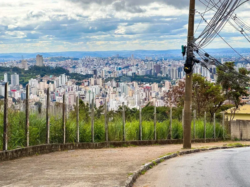 Foto 1 de Lote/Terreno à venda, 856m² em Belvedere, Belo Horizonte