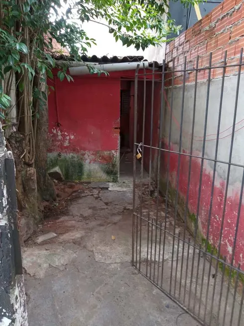 Foto 1 de Casa com 1 Quarto para alugar, 30m² em Jardim Mitsutani, São Paulo