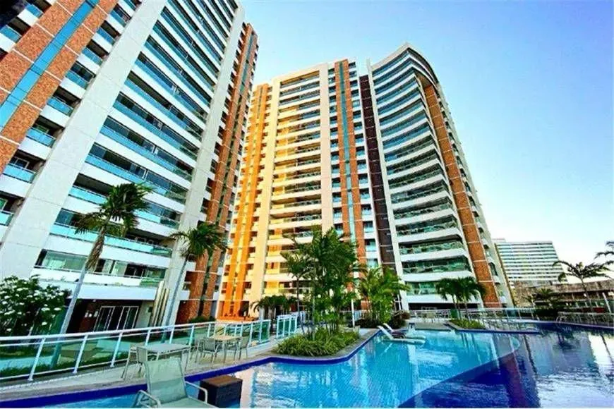 Foto 1 de Apartamento com 4 Quartos à venda, 182m² em Guararapes, Fortaleza