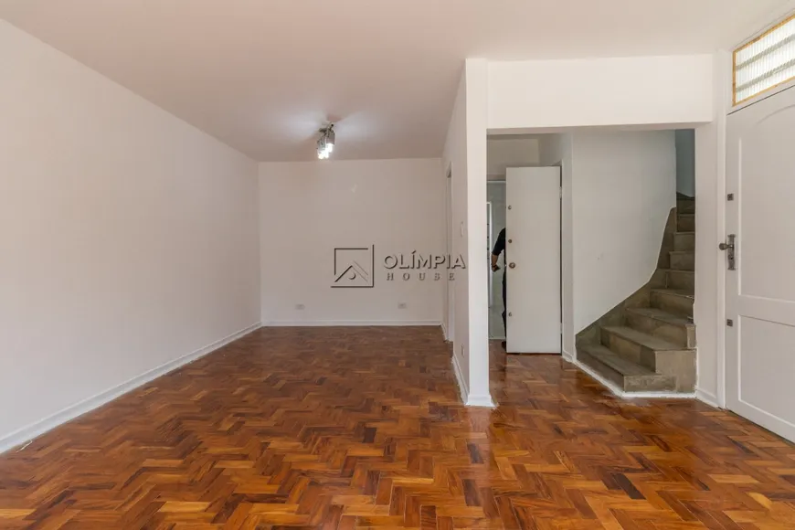 Foto 1 de Casa com 3 Quartos para alugar, 158m² em Brooklin, São Paulo