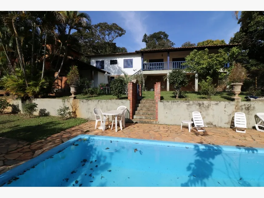 Foto 1 de Casa de Condomínio com 3 Quartos à venda, 230m² em Condomínio Retiro do Chalé, Brumadinho