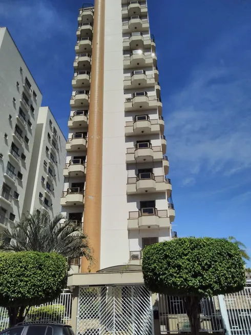 Foto 1 de Apartamento com 3 Quartos para alugar, 132m² em Vila Regente Feijó, São Paulo